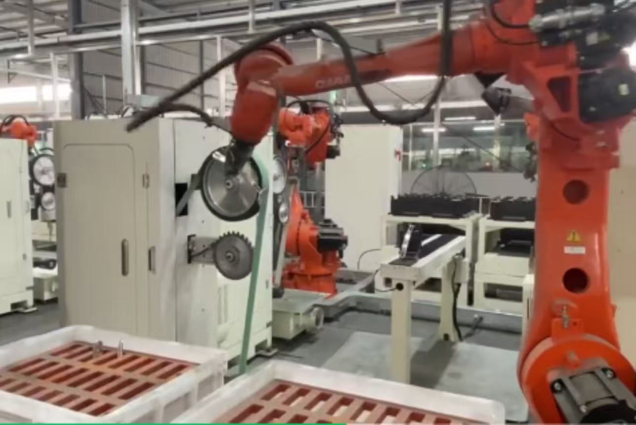 赋能机器人产业智能化进程，开源鸿蒙打造机器人软件基础底座