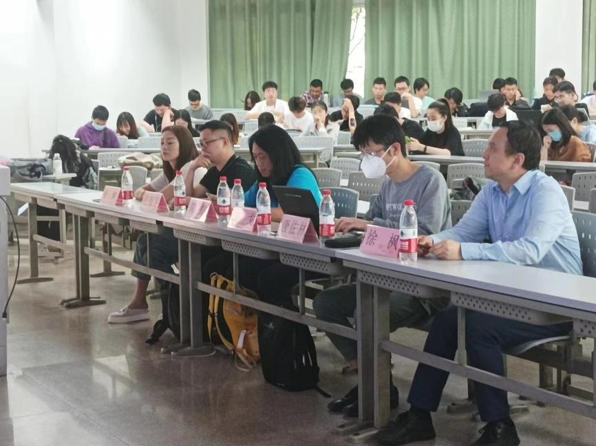 软件学院举办“拥抱开源，共建生态”开放原子校源行主题分享会