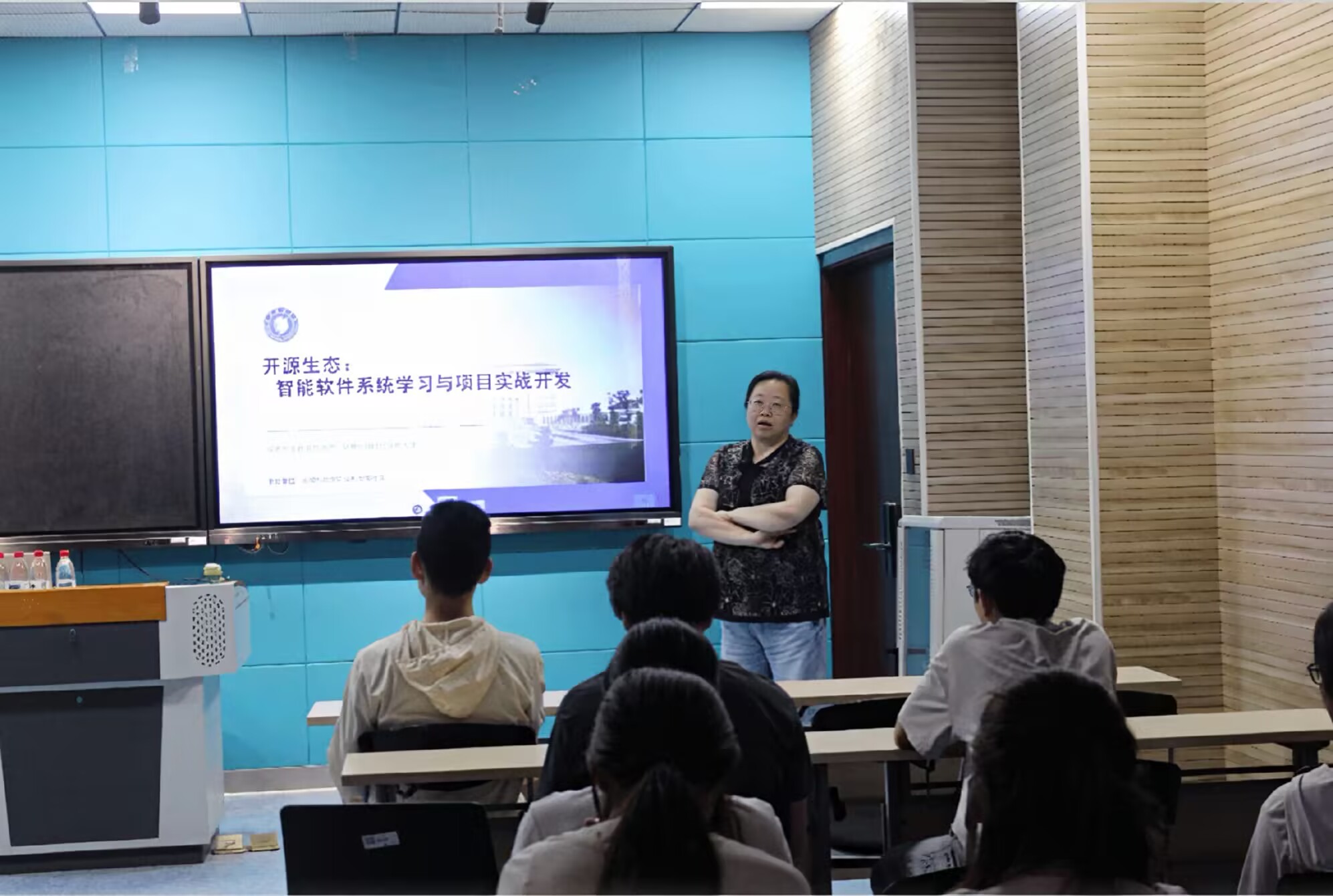 深耕开源生态，赋能实战成长——软件工程学院「软核π对」第四期沙龙顺利举行
