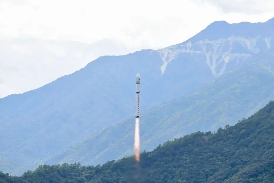在轨突破里程碑!基于开源欧拉的宇航级嵌入式星载操作系统成功在轨运行